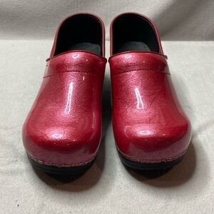Sanita pink clogs size 40